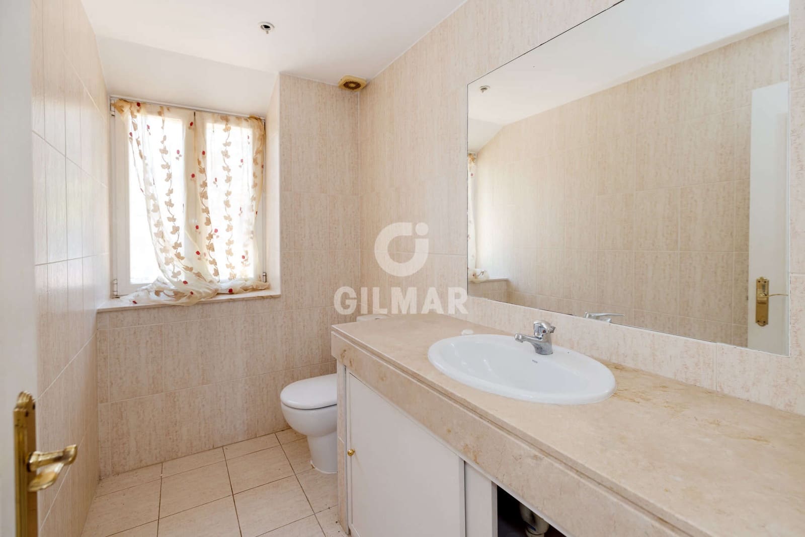 Büro zu verkaufen in Estepona mit Garage - 1.500.000 € (Ref: 9550124)