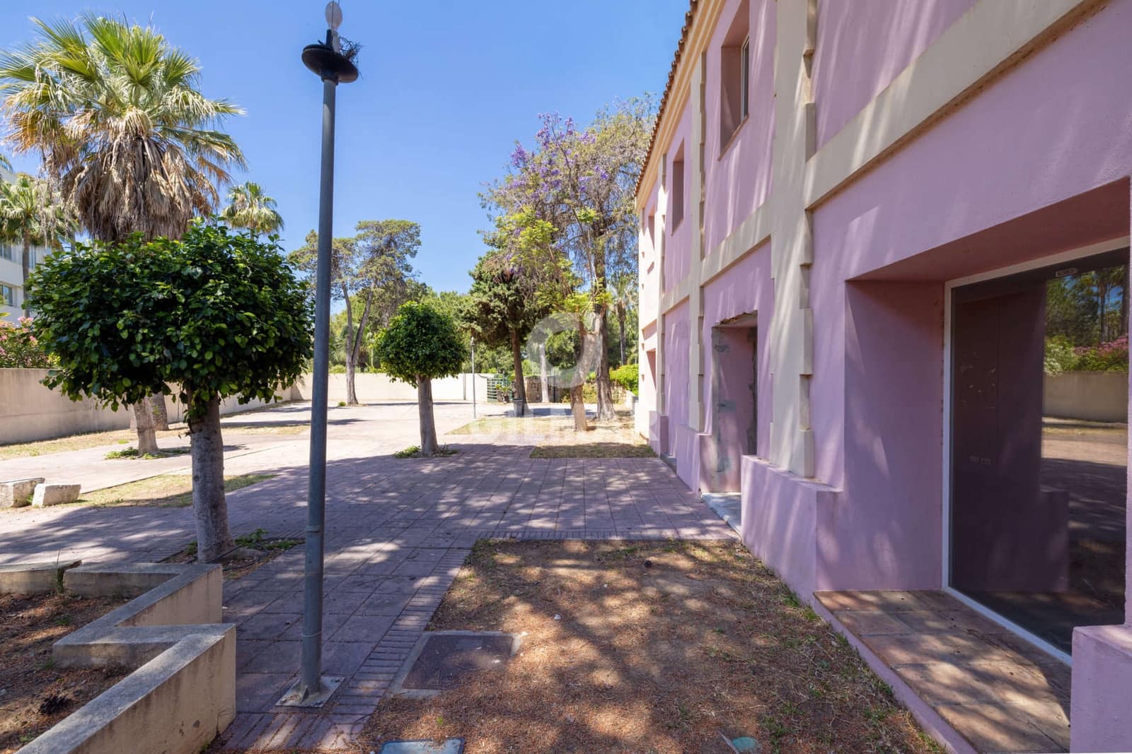 Büro zu verkaufen in Estepona mit Garage - 1.500.000 € (Ref: 9550124)