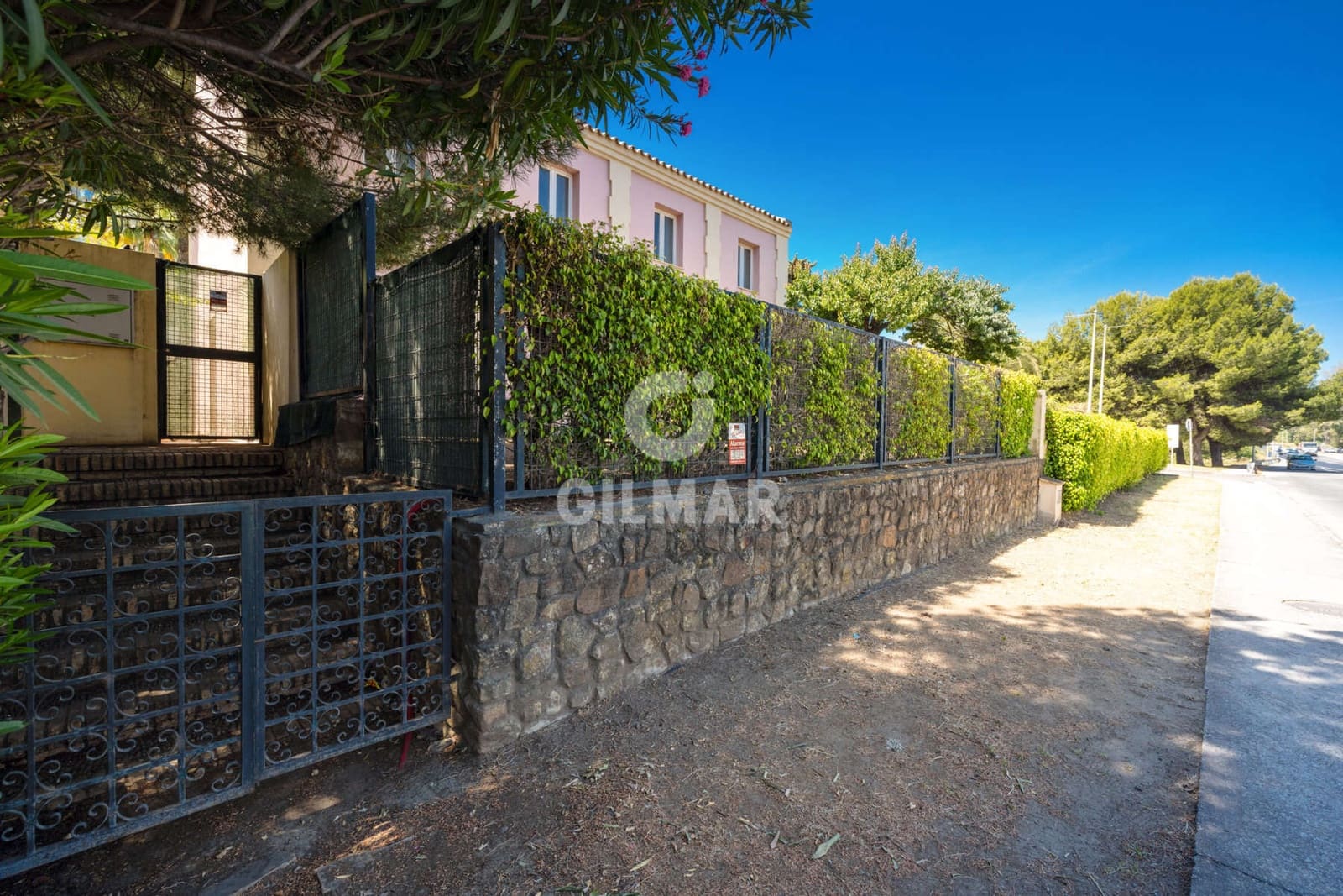 Büro zu verkaufen in Estepona mit Garage - 1.500.000 € (Ref: 9550124)