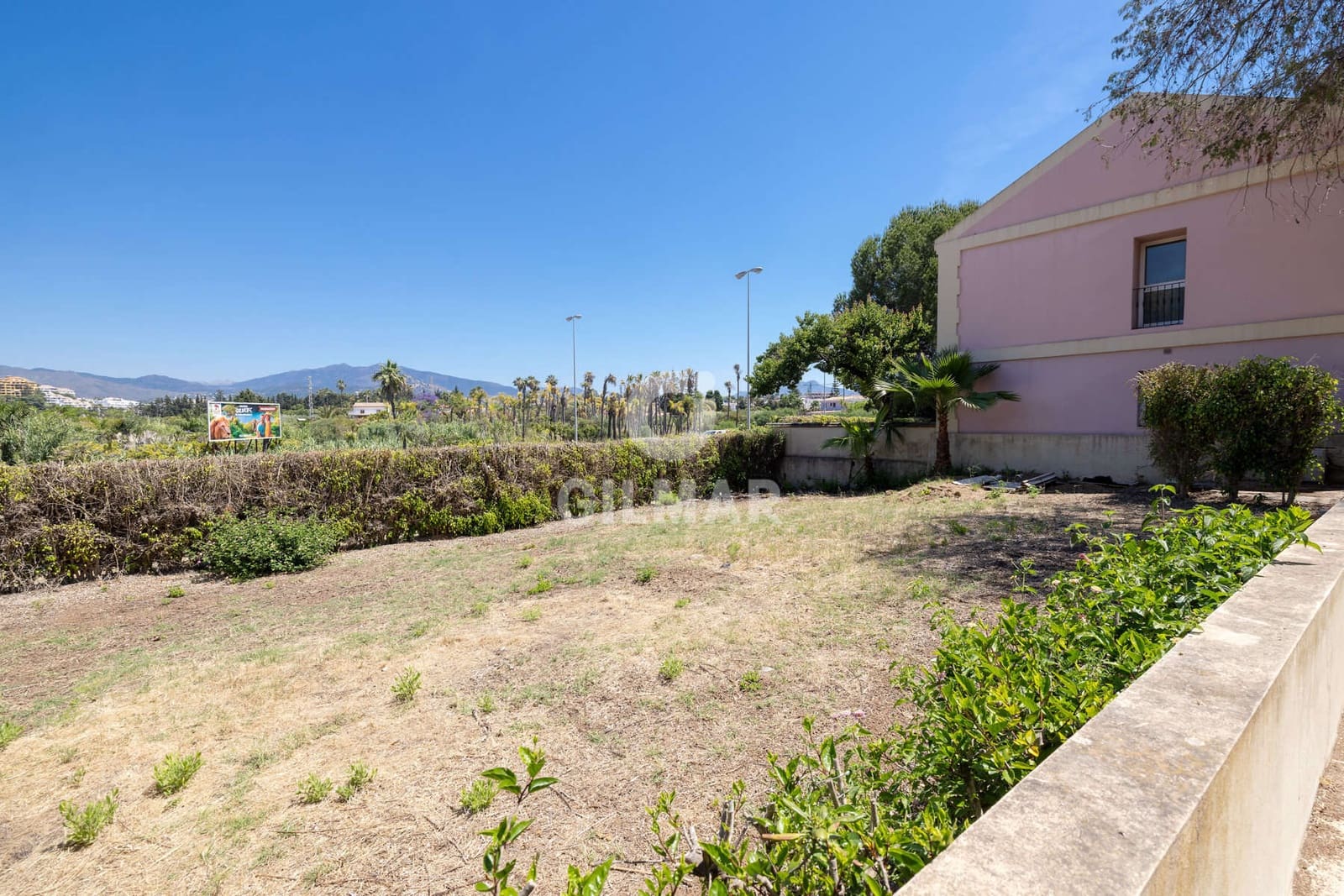Büro zu verkaufen in Estepona mit Garage - 1.500.000 € (Ref: 9550124)