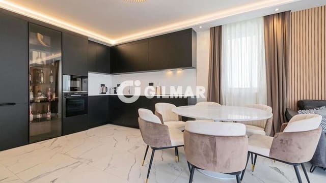 3 quarto Moradia para venda em Amarilla Golf, San Miguel de Abona com piscina garagem - 685 000 € (Ref: 9553050)