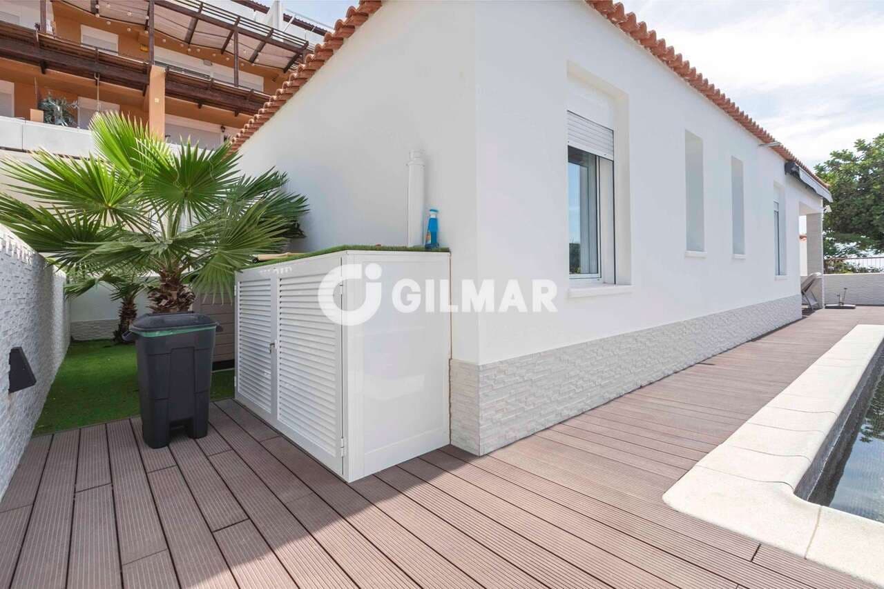 3 bedroom Villa for sale in Amarilla Golf with pool garage - € 685,000 (Ref: 9553050)