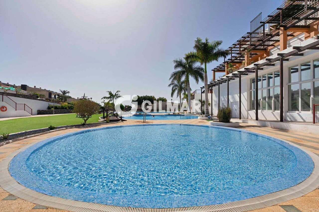 3 bedroom Villa for sale in Amarilla Golf with pool garage - € 685,000 (Ref: 9553050)