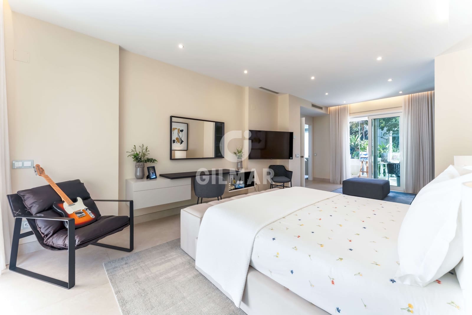 3 soveværelse Lejlighed til salg i New Golden Mile med swimmingpool - € 4.000.000 (Ref: 9554378)