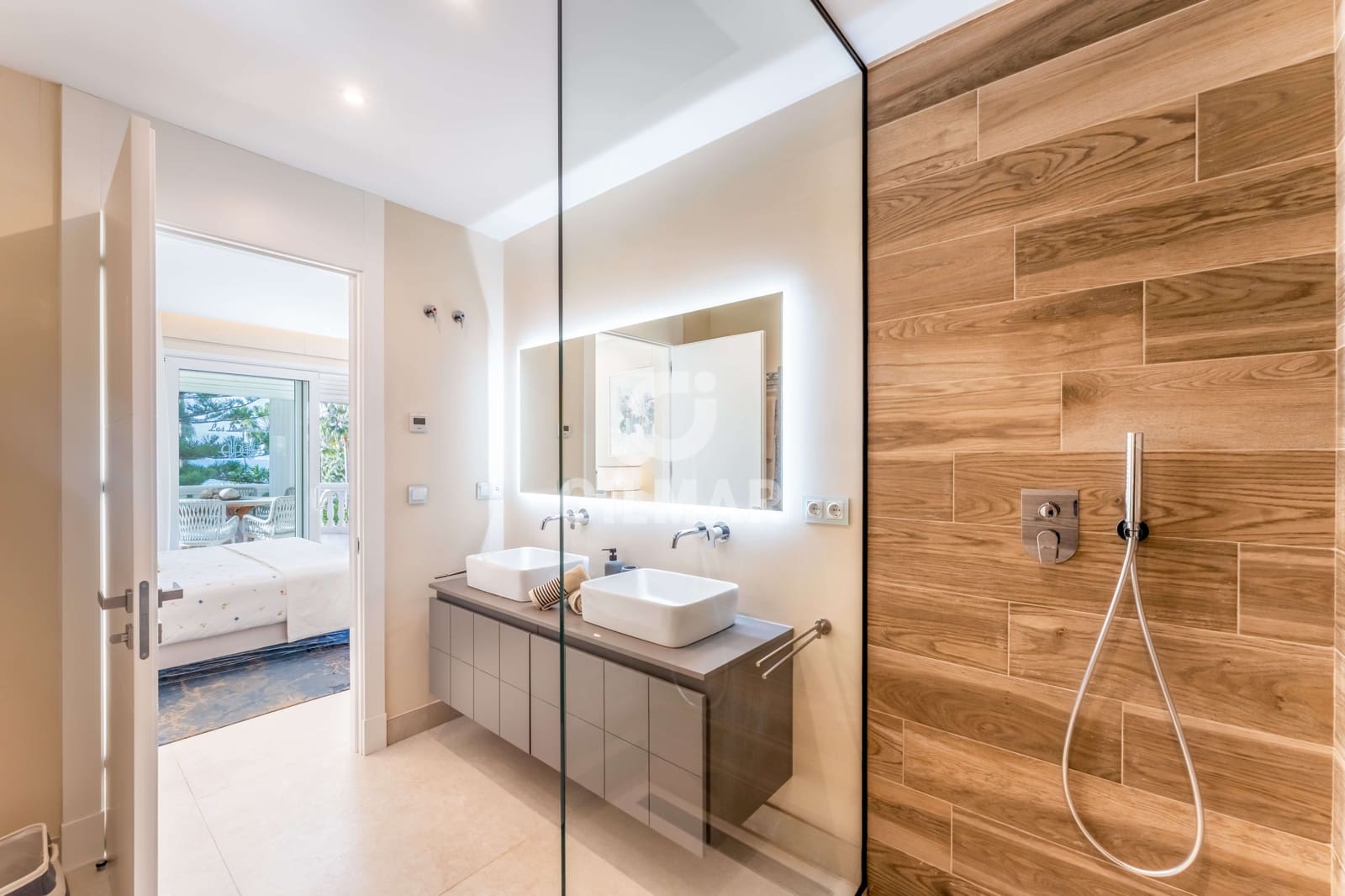 3 soveværelse Lejlighed til salg i New Golden Mile med swimmingpool - € 4.000.000 (Ref: 9554378)