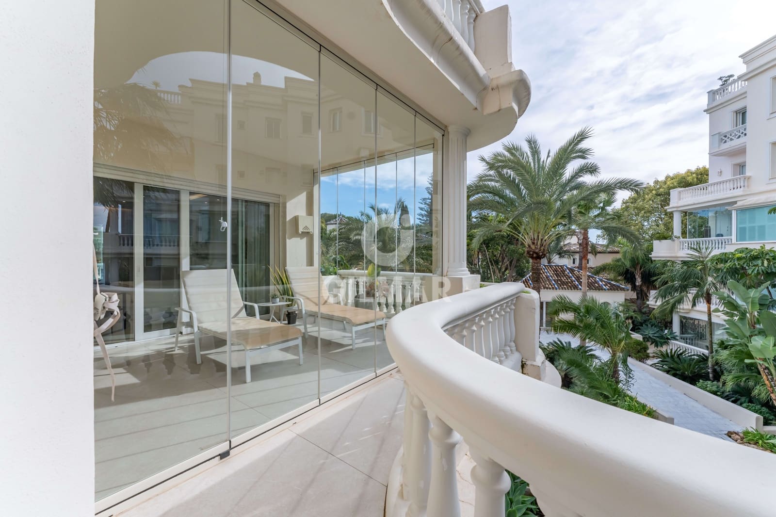 3 soveværelse Lejlighed til salg i New Golden Mile med swimmingpool - € 4.000.000 (Ref: 9554378)