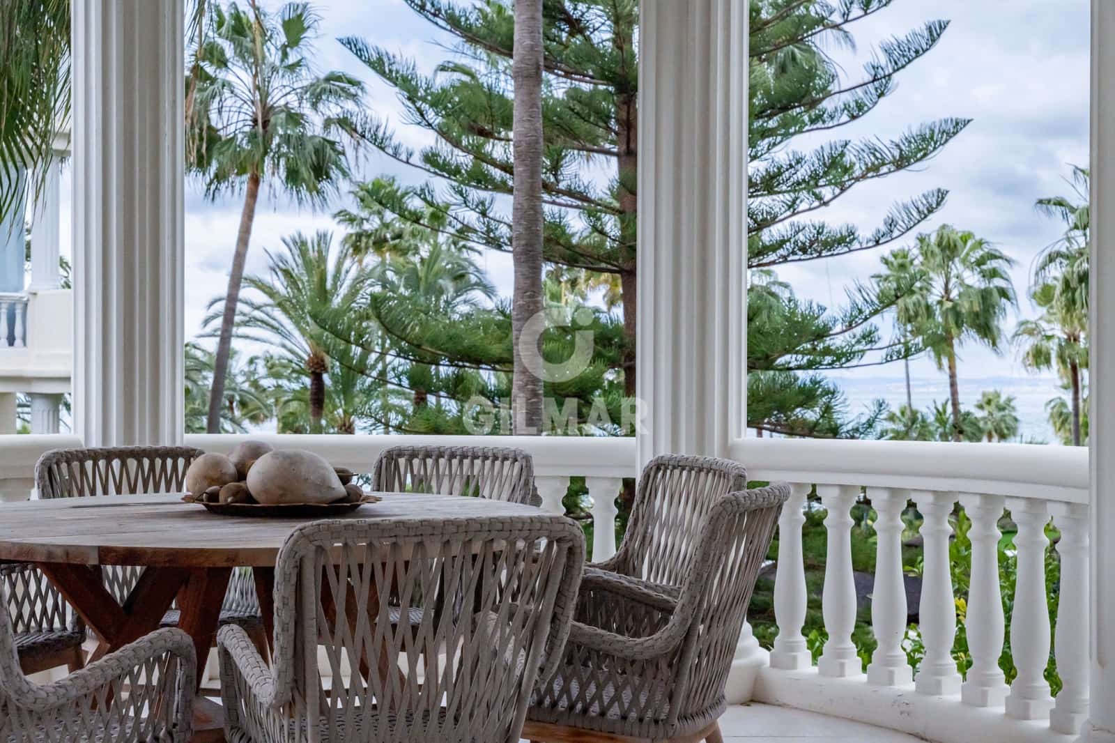 3 soveværelse Lejlighed til salg i New Golden Mile med swimmingpool - € 4.000.000 (Ref: 9554378)