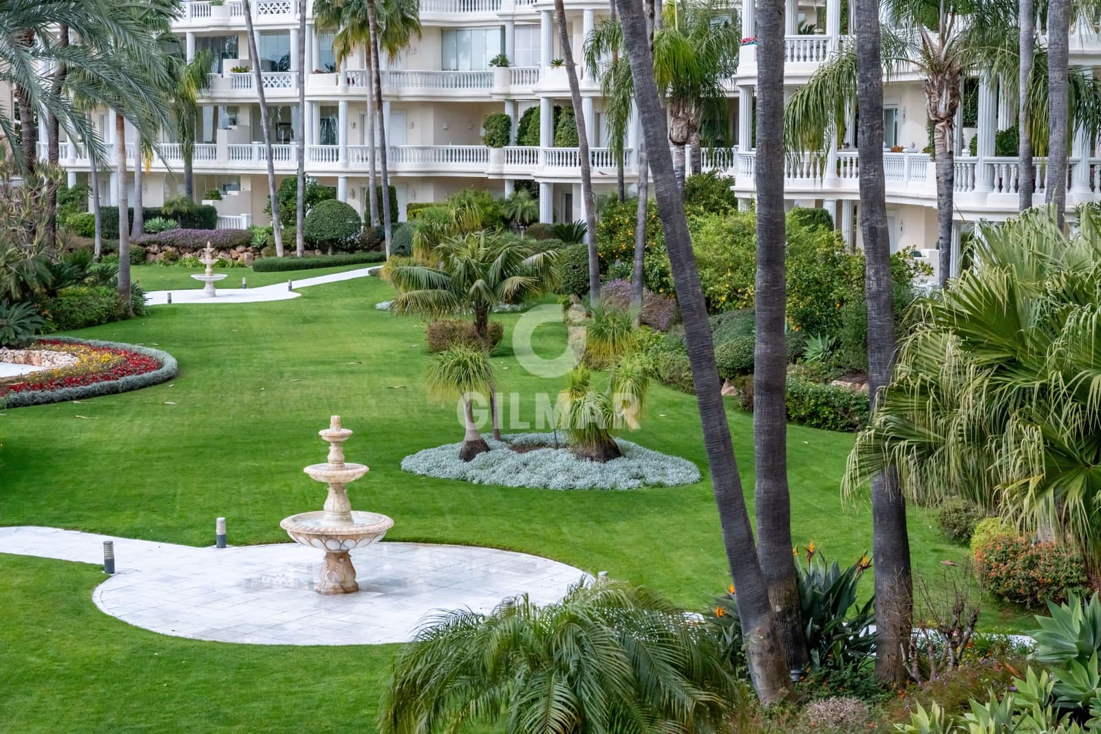 3 soveværelse Lejlighed til salg i New Golden Mile med swimmingpool - € 4.000.000 (Ref: 9554378)