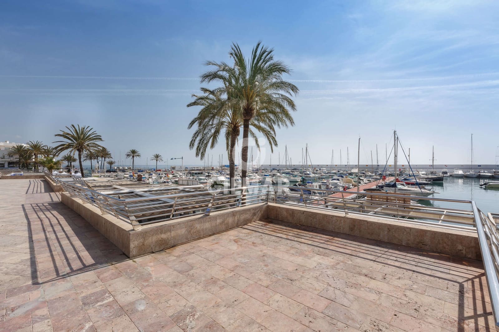 Piso de 3 habitaciones en Marbella en venta con piscina garaje - 1.475.000 € (Ref: 9557332)