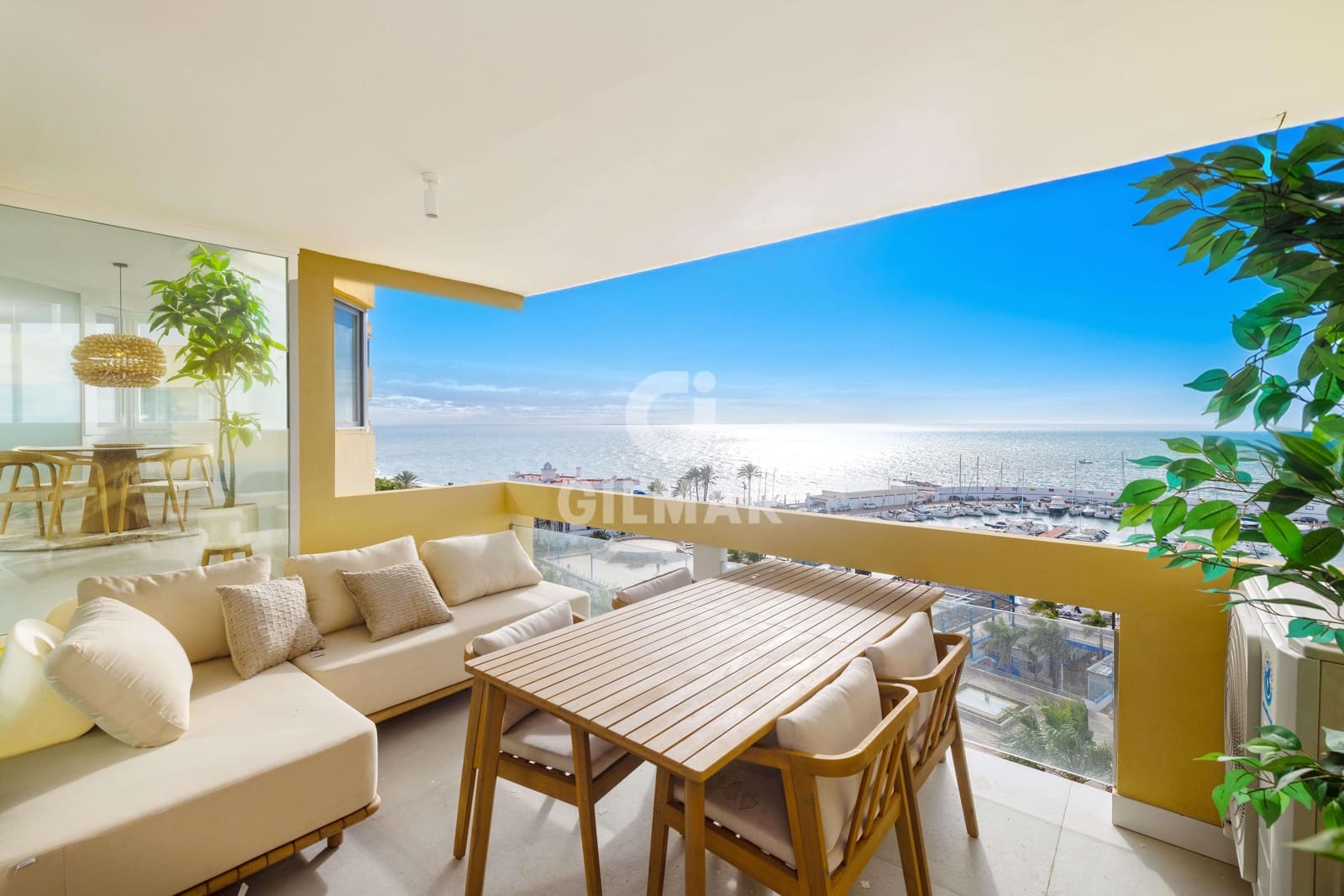 Piso de 3 habitaciones en Marbella en venta con piscina garaje - 1.475.000 € (Ref: 9557332)