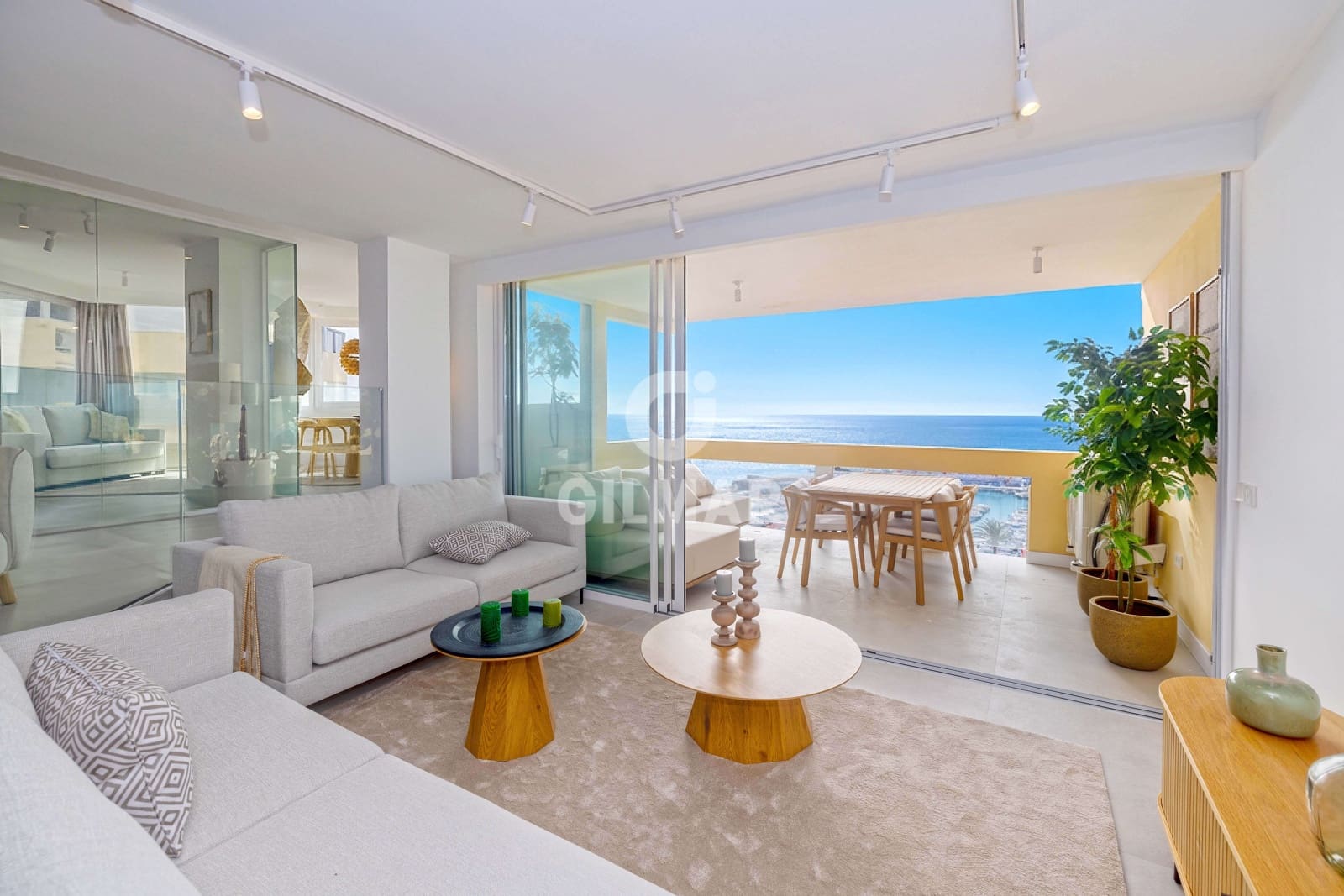 Piso de 3 habitaciones en Marbella en venta con piscina garaje - 1.475.000 € (Ref: 9557332)