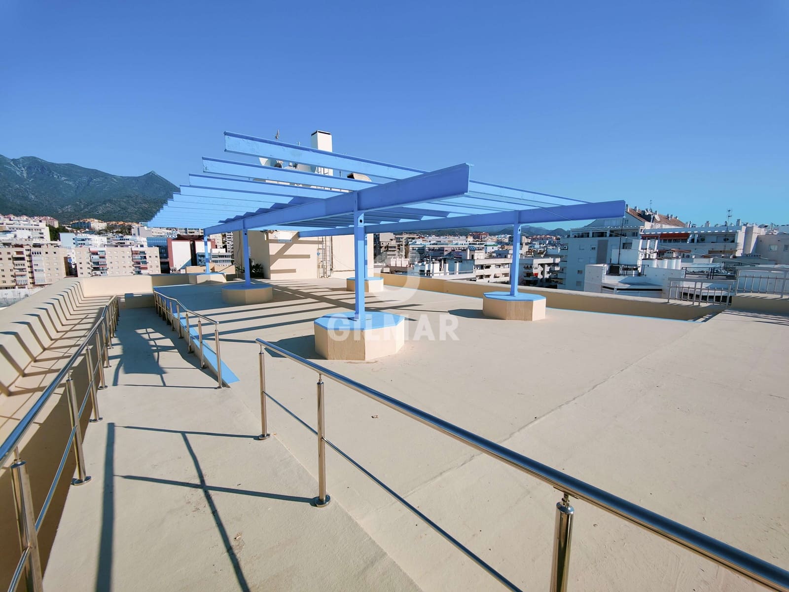 Piso de 3 habitaciones en Marbella en venta con piscina garaje - 1.475.000 € (Ref: 9557332)