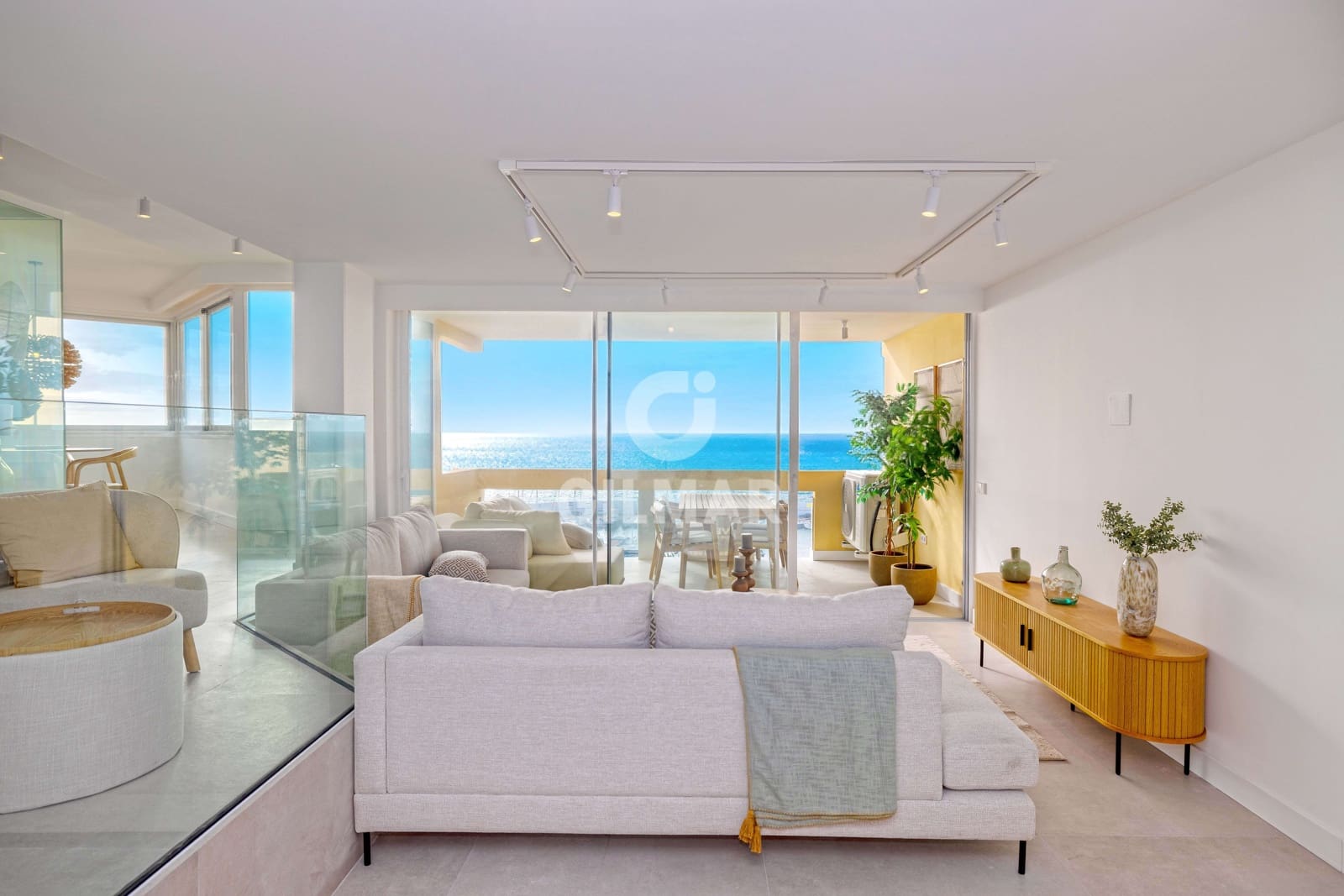 Piso de 3 habitaciones en Marbella en venta con piscina garaje - 1.475.000 € (Ref: 9557332)