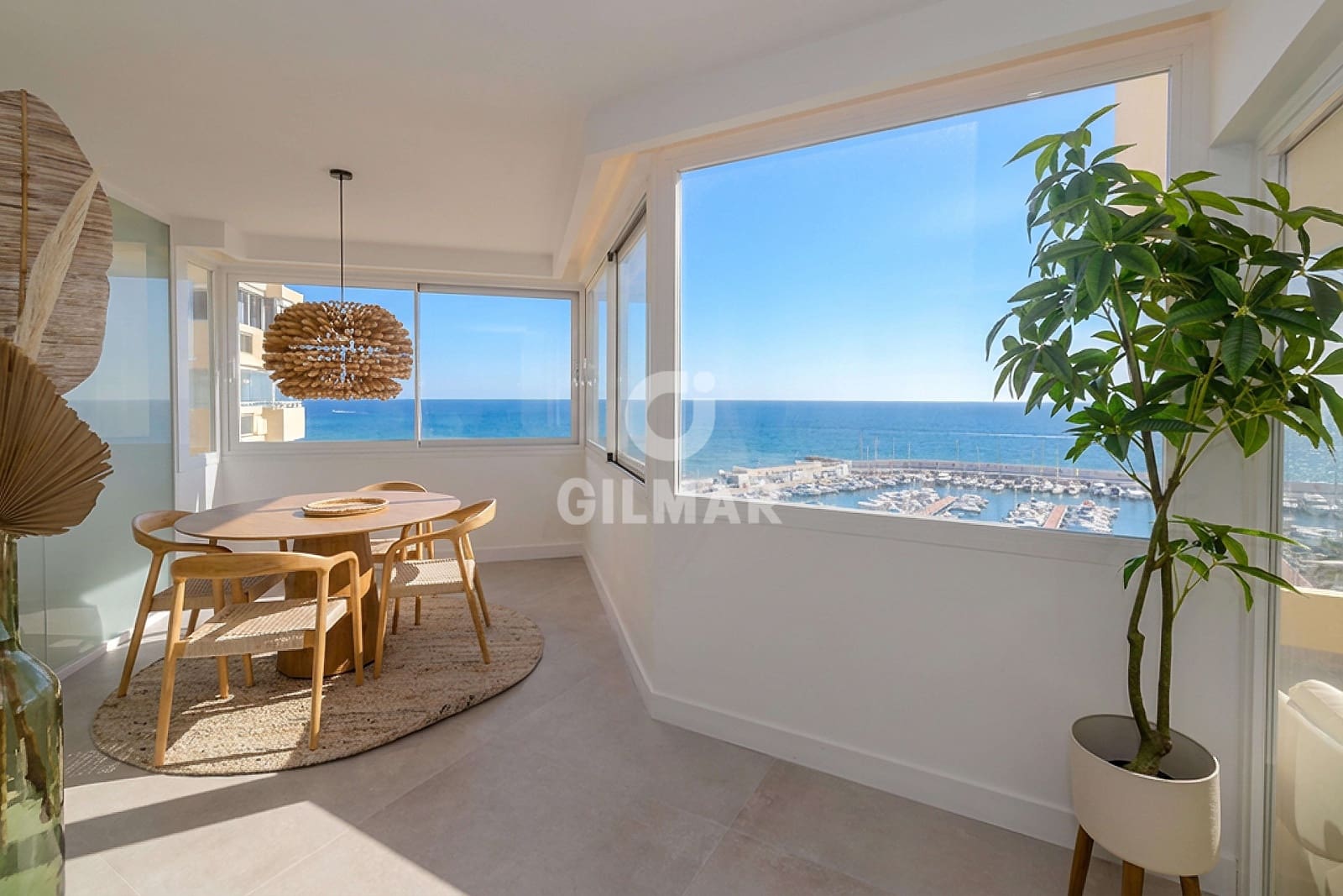 Piso de 3 habitaciones en Marbella en venta con piscina garaje - 1.475.000 € (Ref: 9557332)