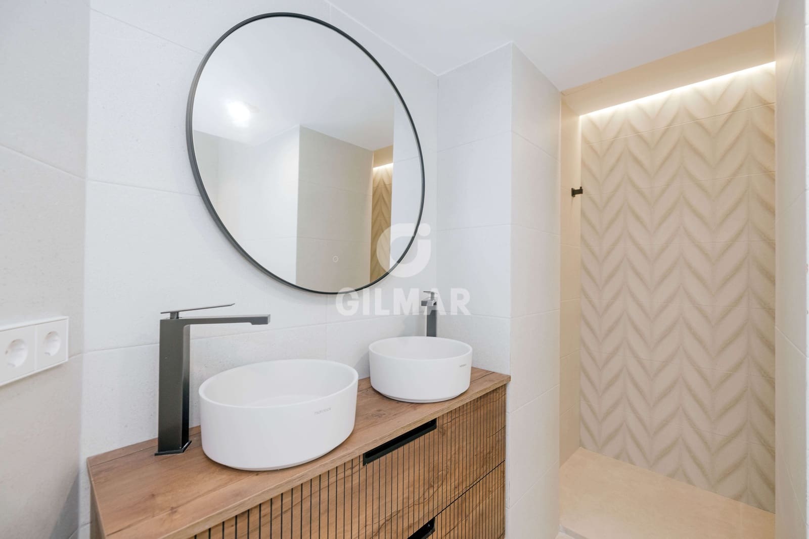 Piso de 3 habitaciones en Marbella en venta con piscina garaje - 1.475.000 € (Ref: 9557332)