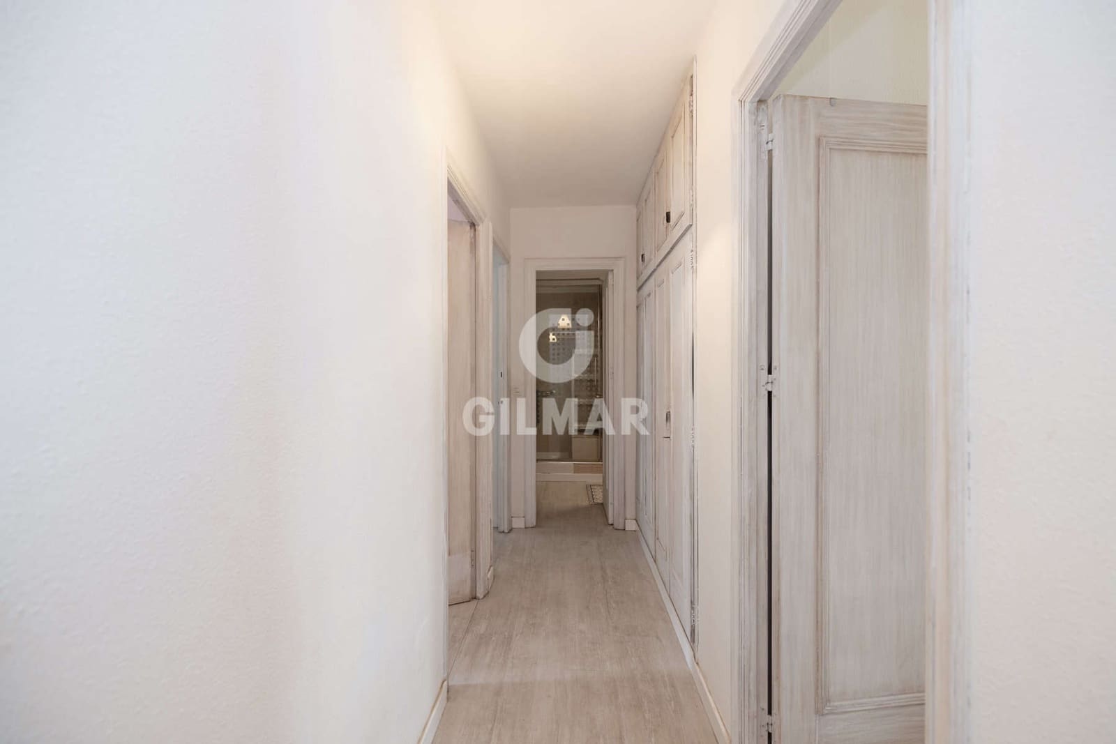 3 makuuhuone Kattohuoneisto myytävänä paikassa Estepona - 425 000 € (Ref: 9558993)