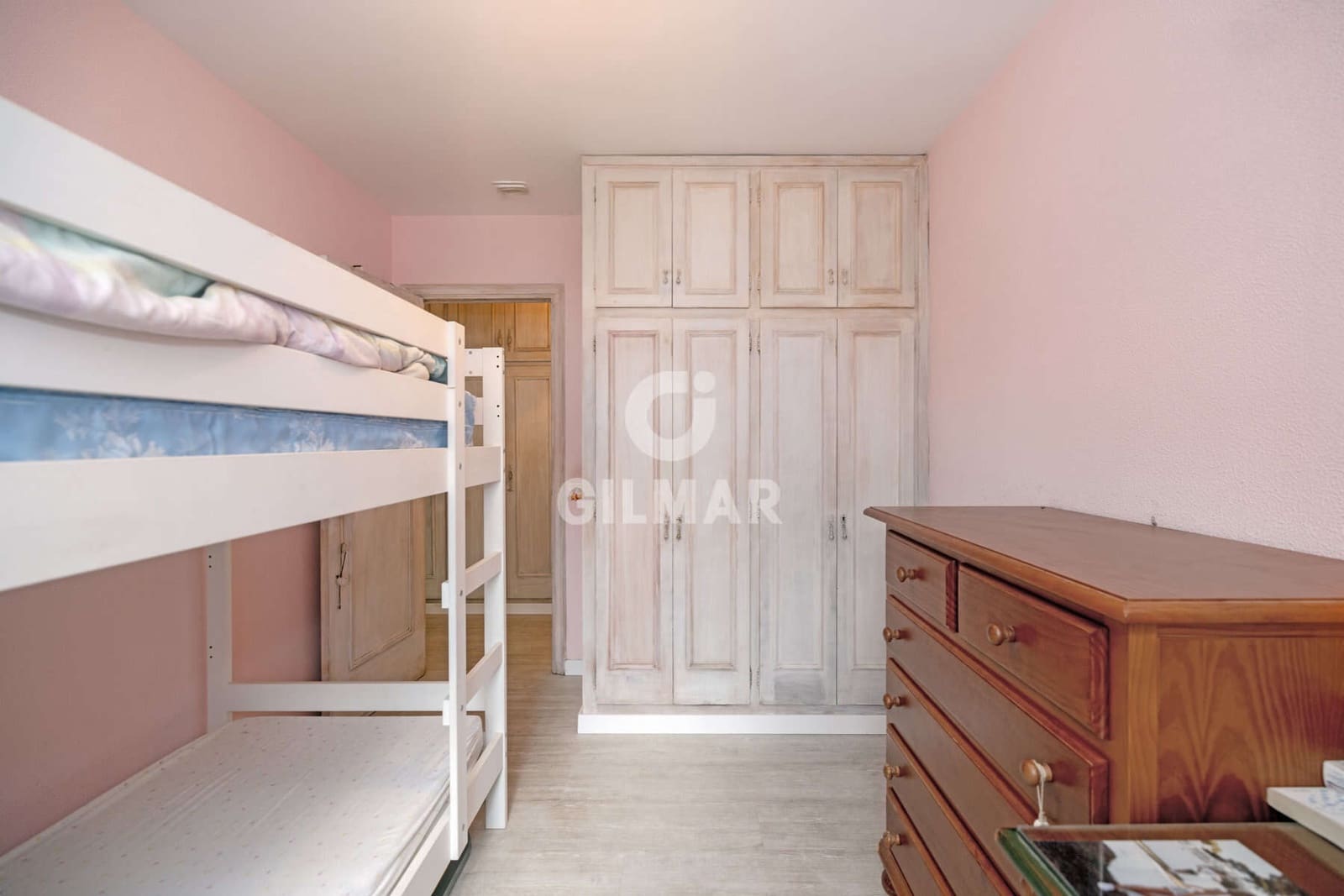 3 makuuhuone Kattohuoneisto myytävänä paikassa Estepona - 425 000 € (Ref: 9558993)