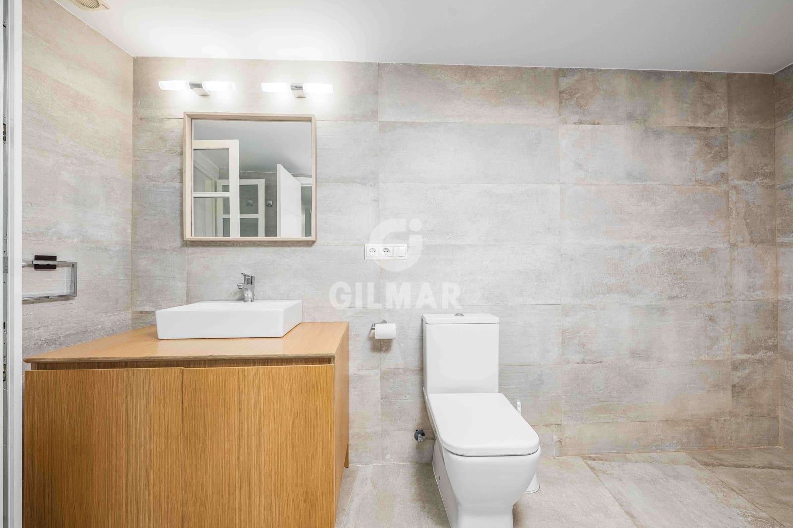 2 makuuhuone Asunto myytävänä paikassa Cadiz kaupunki - 525 000 € (Ref: 9563684)