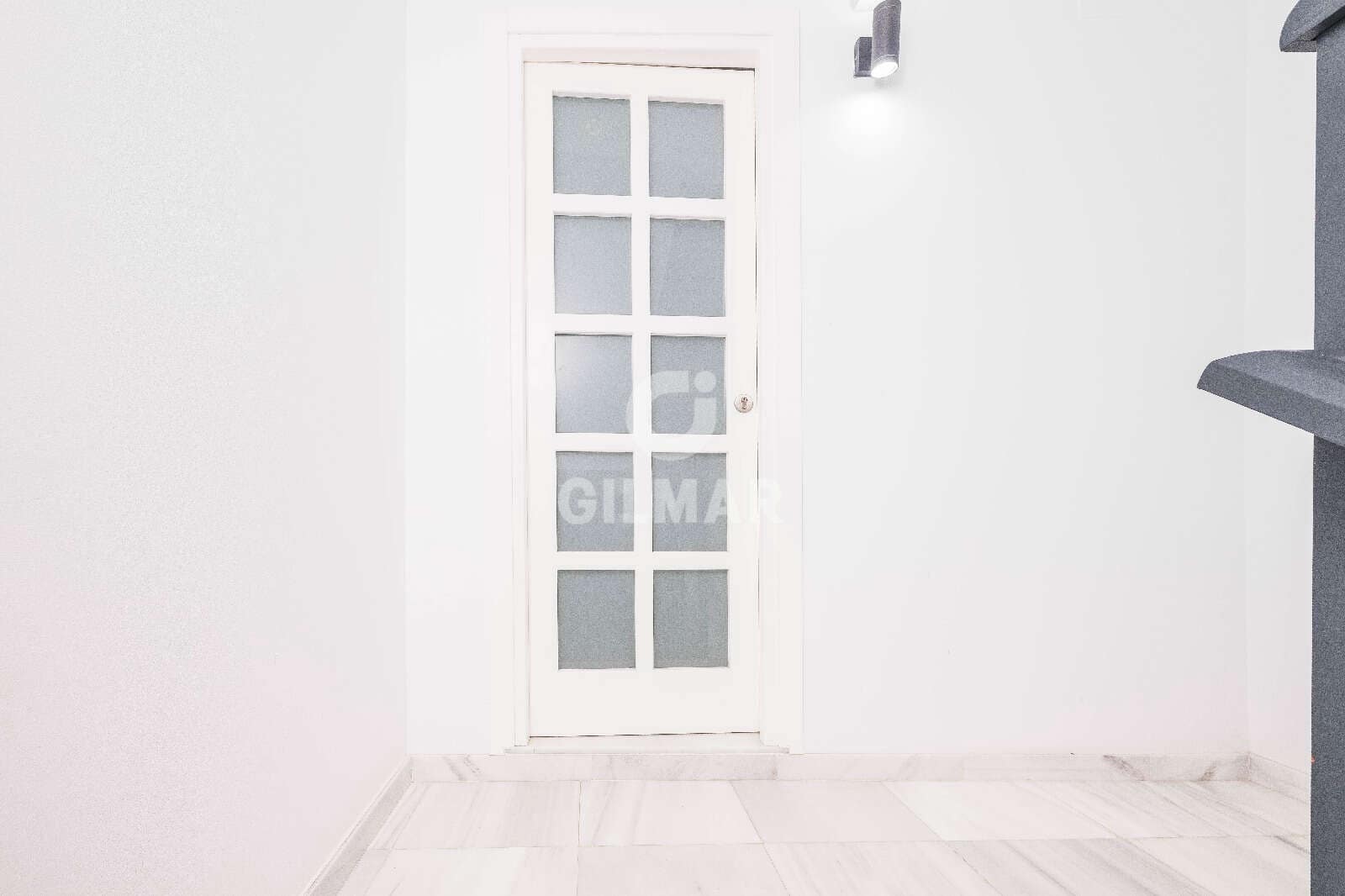 2 bedroom Flat for sale in Cadiz city - € 525,000 (Ref: 9563684)