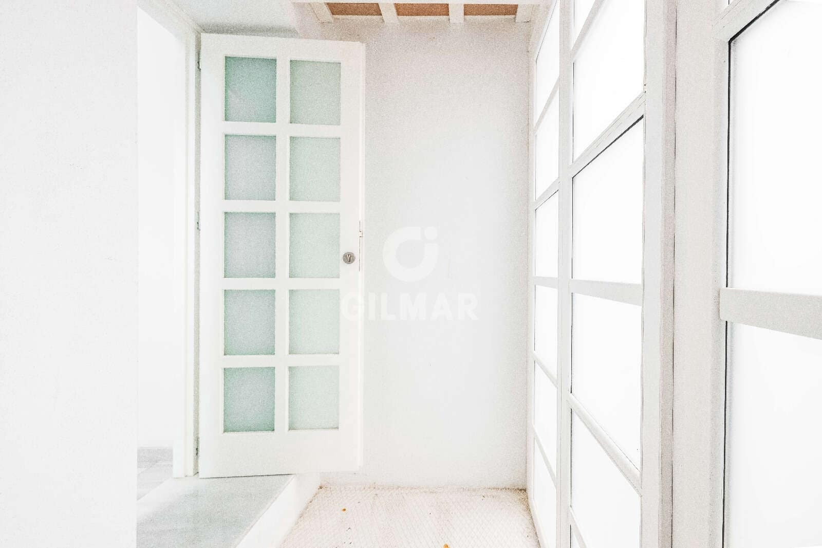 2 bedroom Flat for sale in Cadiz city - € 525,000 (Ref: 9563684)