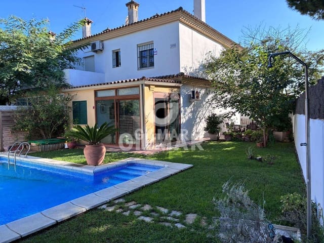 3 soveværelse Semi-Rækkehus til salg i El Puerto de Santa María med swimmingpool - € 595.000 (Ref: 9564091)