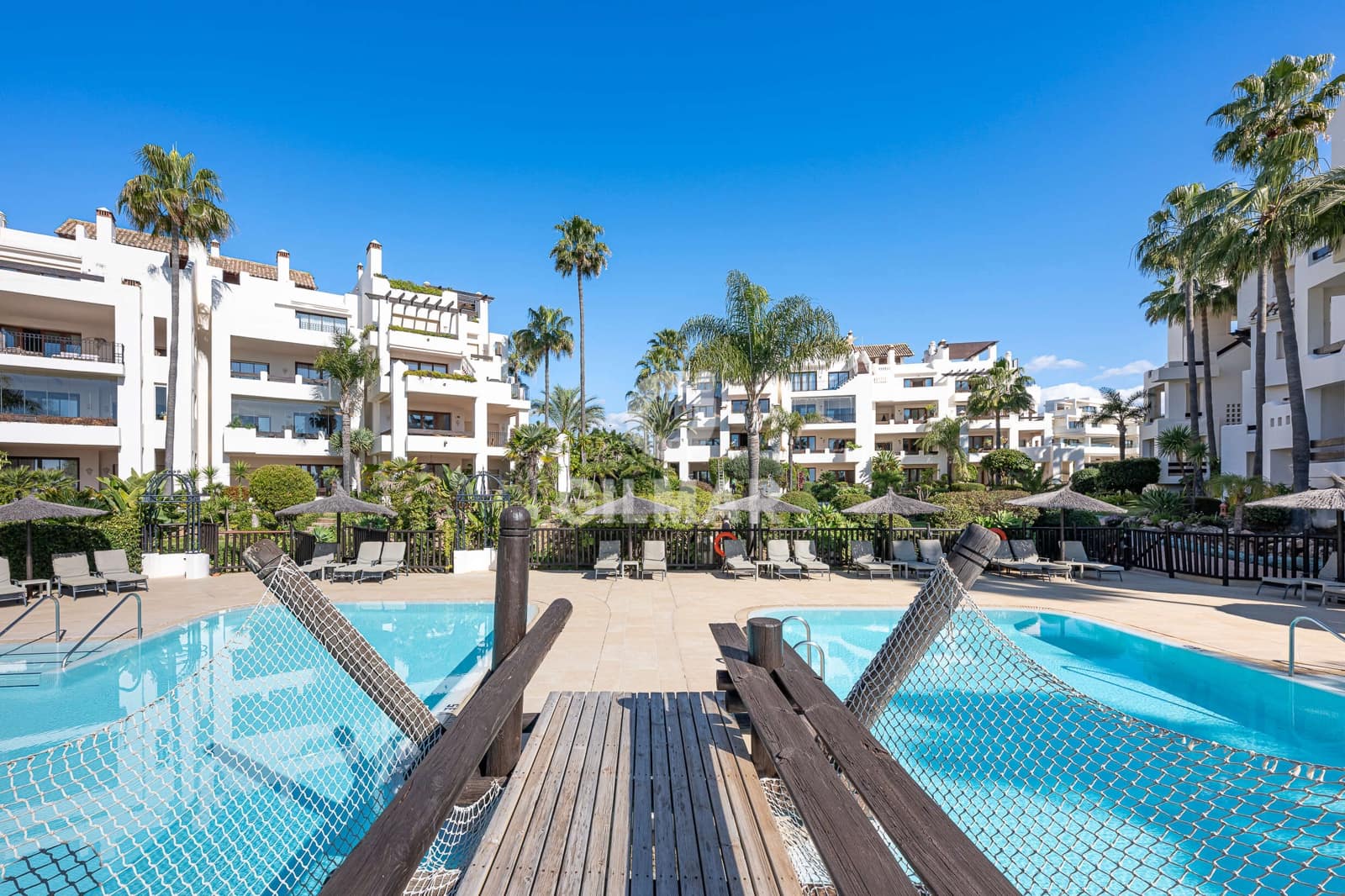 3 Zimmer Wohnung zu verkaufen in El Velerin mit Pool - 1.995.000 € (Ref: 9566780)