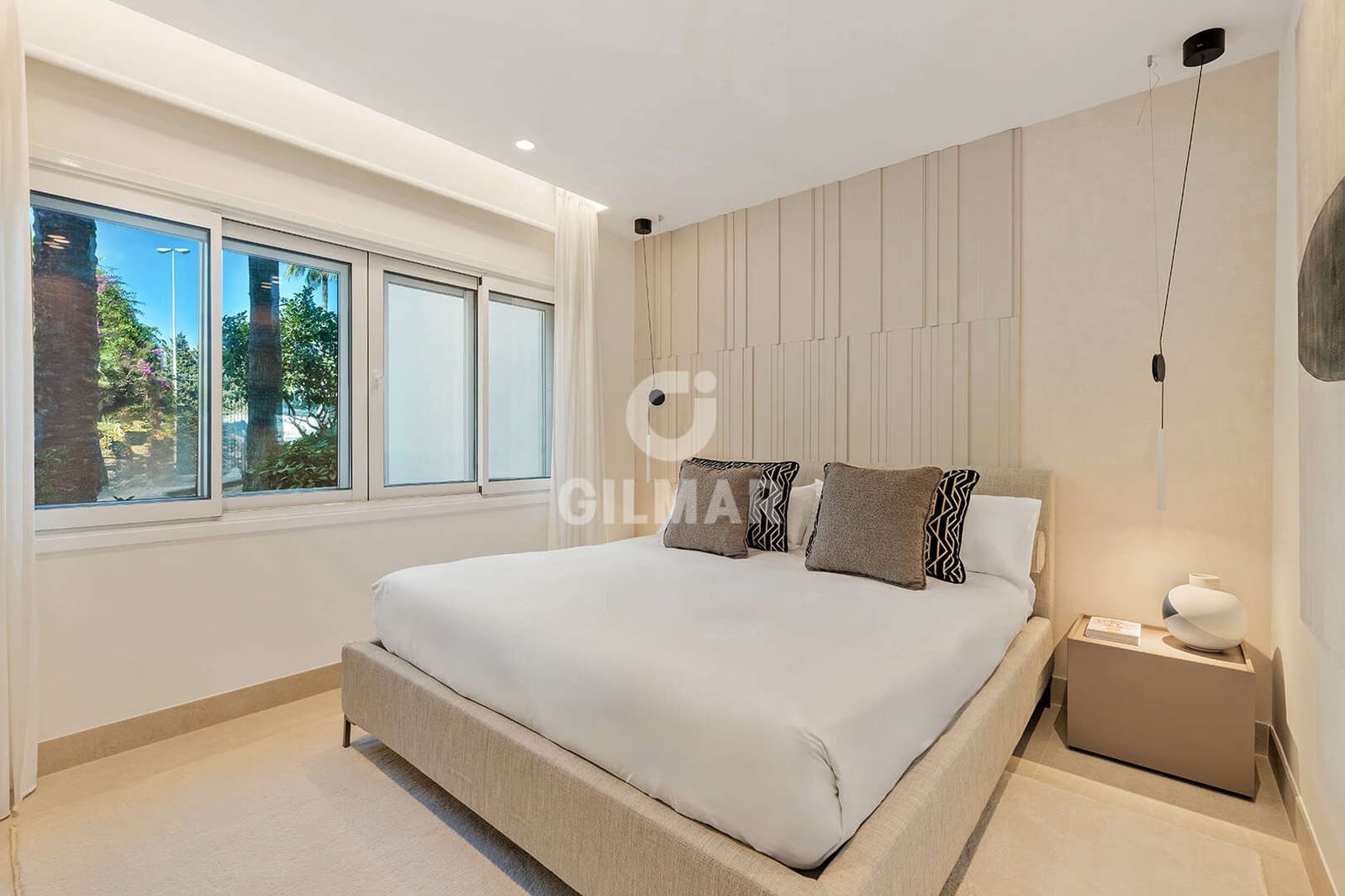 Piso de 3 habitaciones en El Velerín en venta con piscina - 1.995.000 € (Ref: 9566780)