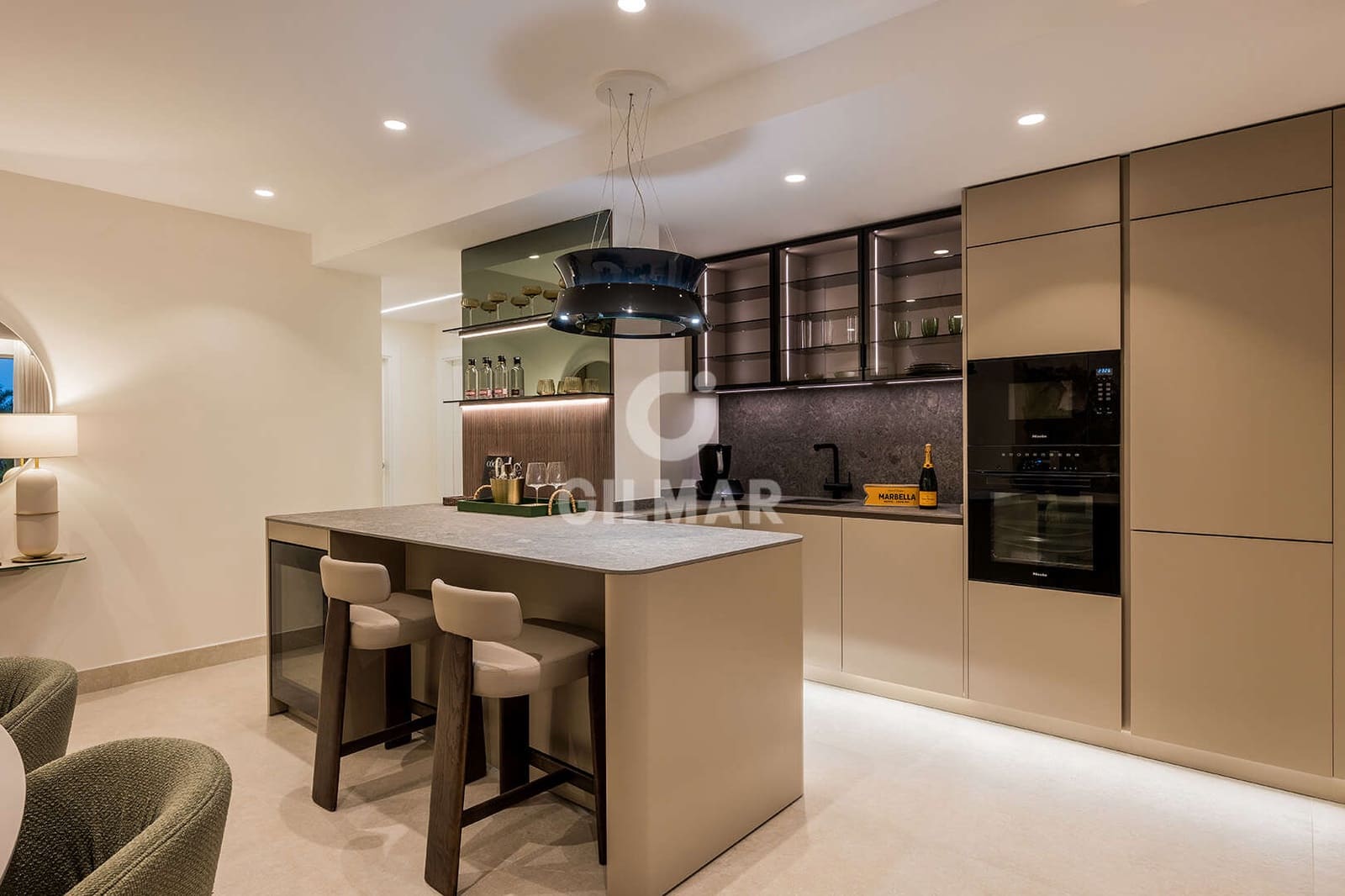 Piso de 3 habitaciones en El Velerín en venta con piscina - 1.995.000 € (Ref: 9566780)