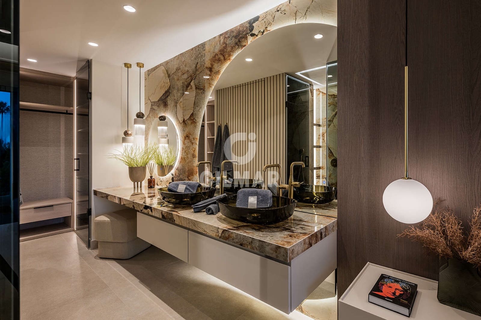 Piso de 3 habitaciones en El Velerín en venta con piscina - 1.995.000 € (Ref: 9566780)