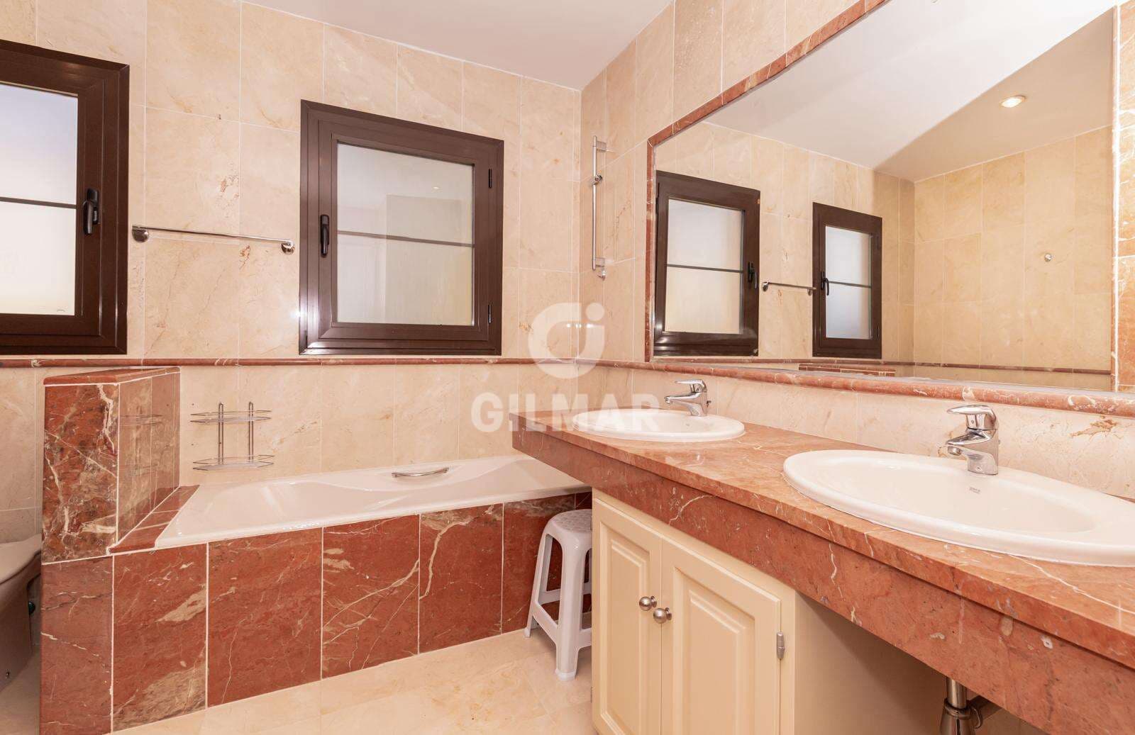 4 Zimmer Wohnung zu verkaufen in Atalaya-Isdabe mit Garage - 850.000 € (Ref: 9569507)