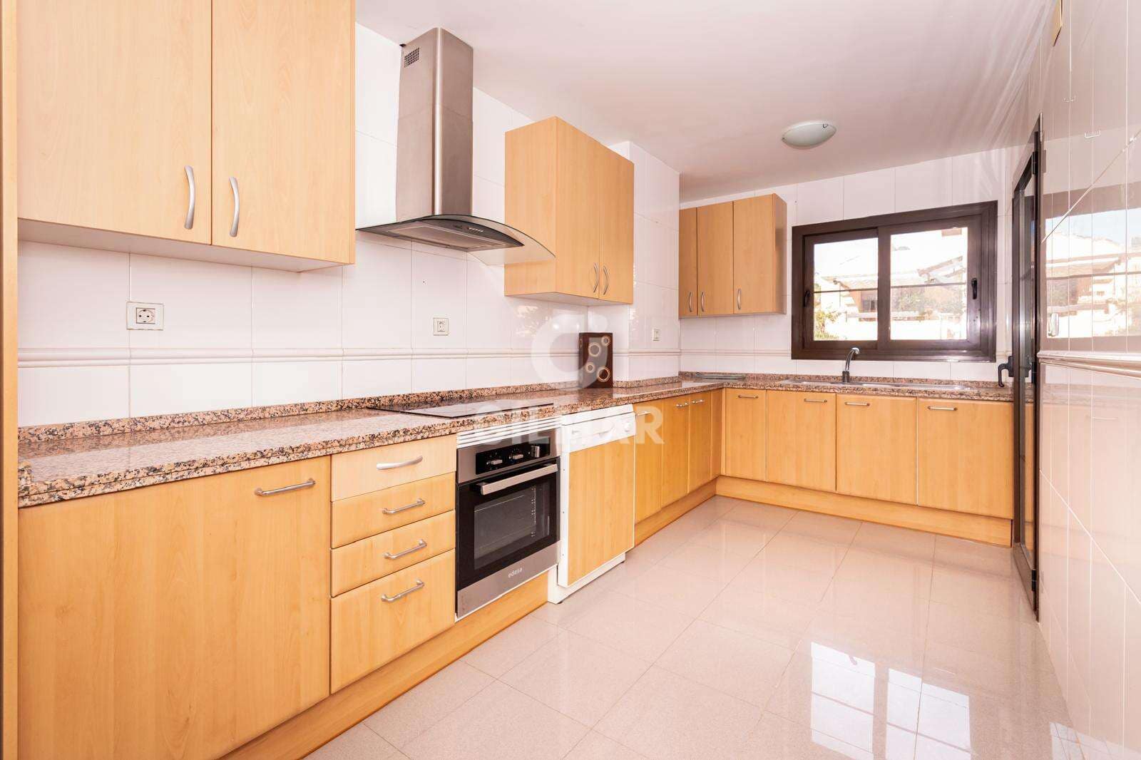 4 Zimmer Wohnung zu verkaufen in Atalaya-Isdabe mit Garage - 850.000 € (Ref: 9569507)