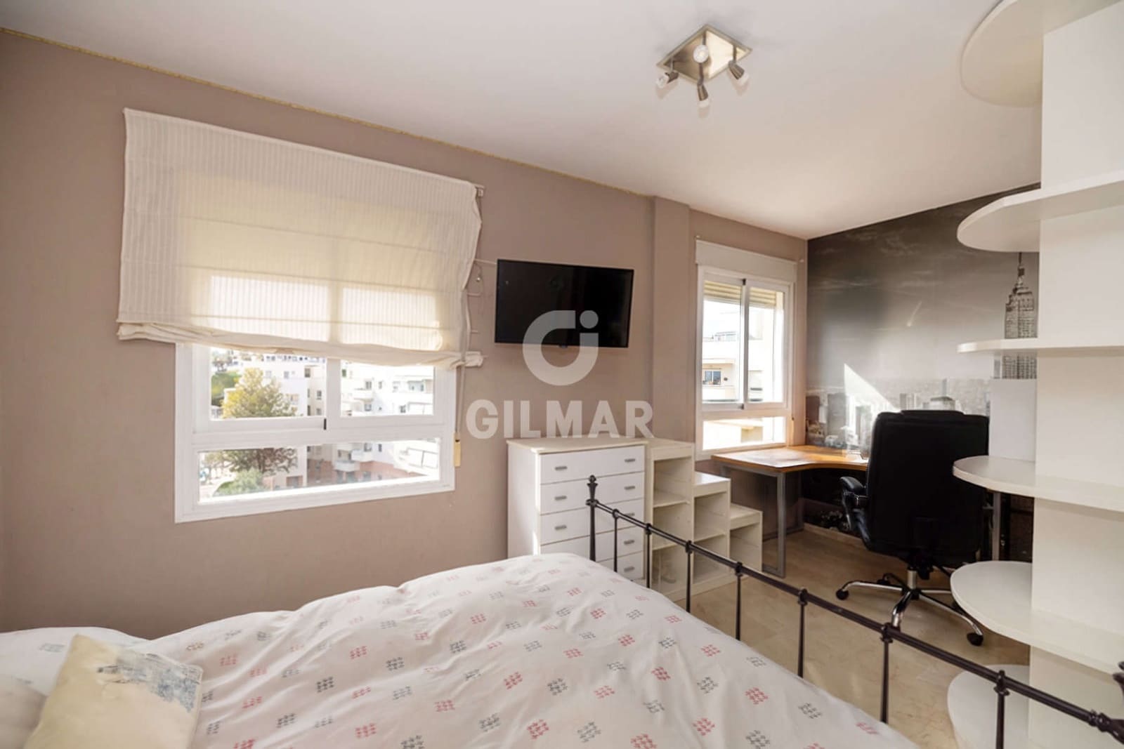 3 soveværelse Lejlighed til salg i Estepona med swimmingpool garage - € 465.000 (Ref: 9571978)