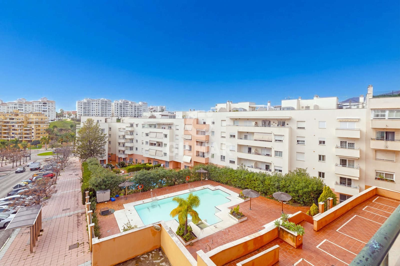 3 soveværelse Lejlighed til salg i Estepona med swimmingpool garage - € 465.000 (Ref: 9571978)