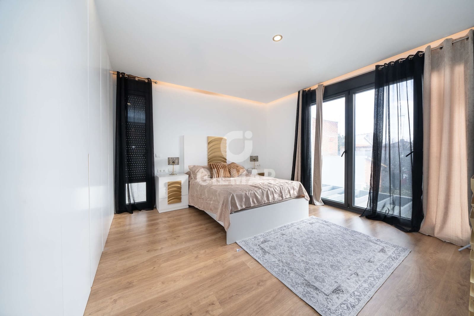 5 soverom Leilighet til salgs i Madrid by med svømmebasseng garasje - € 1 800 000 (Ref: 9573422)