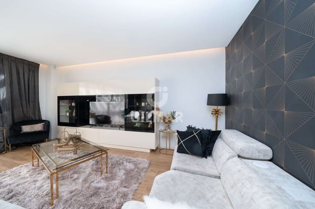 5 soverom Leilighet til salgs i Peñagrande, Madrid by med svømmebasseng garasje - € 1 800 000 (Ref: 9573422)