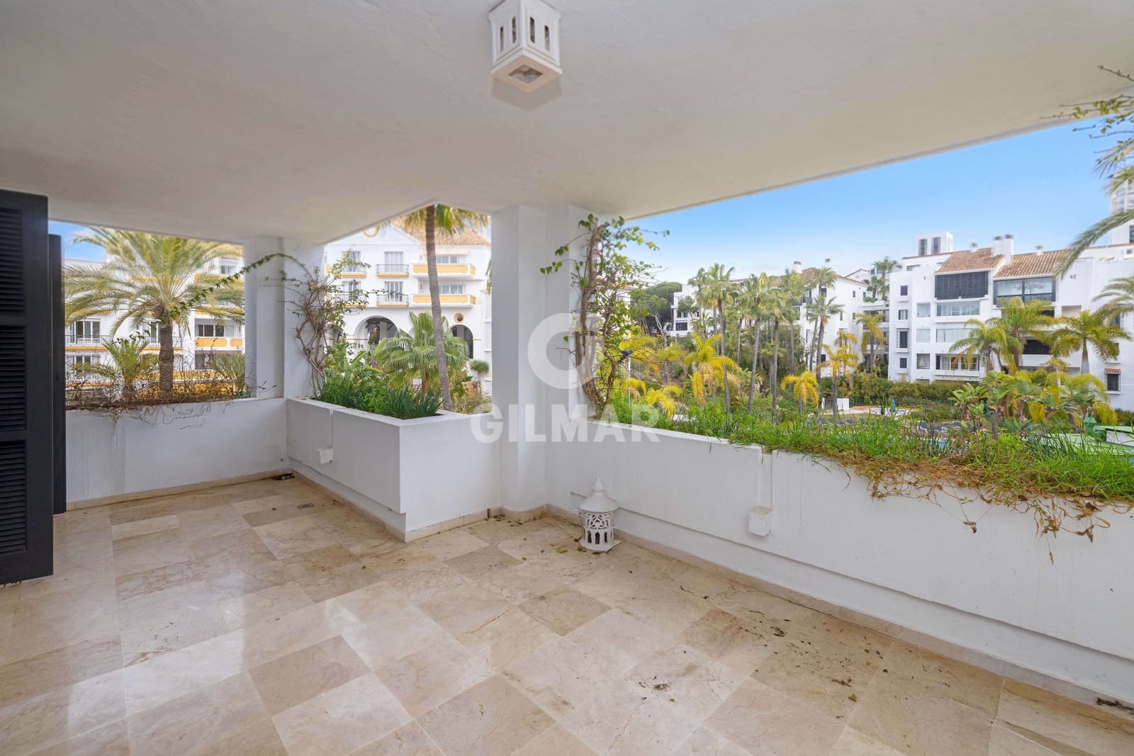 3 chambre Appartement à vendre à Elviria avec piscine garage - 900 000 € (Ref: 9575117)