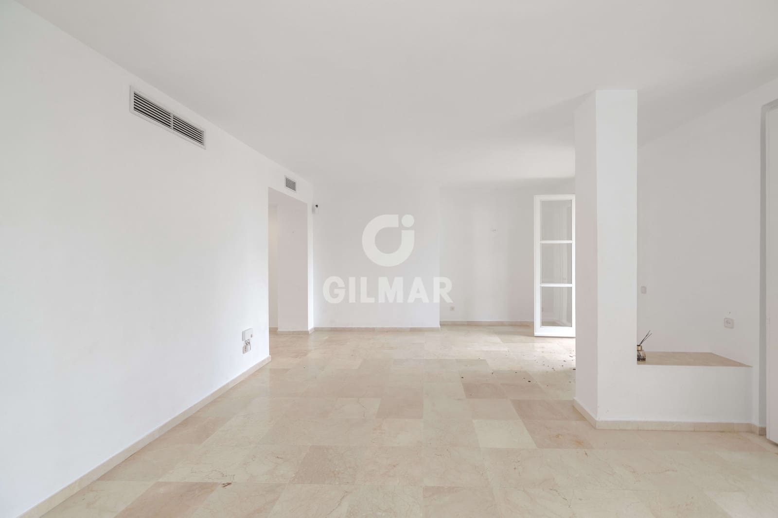 3 chambre Appartement à vendre à Elviria avec piscine garage - 900 000 € (Ref: 9575117)