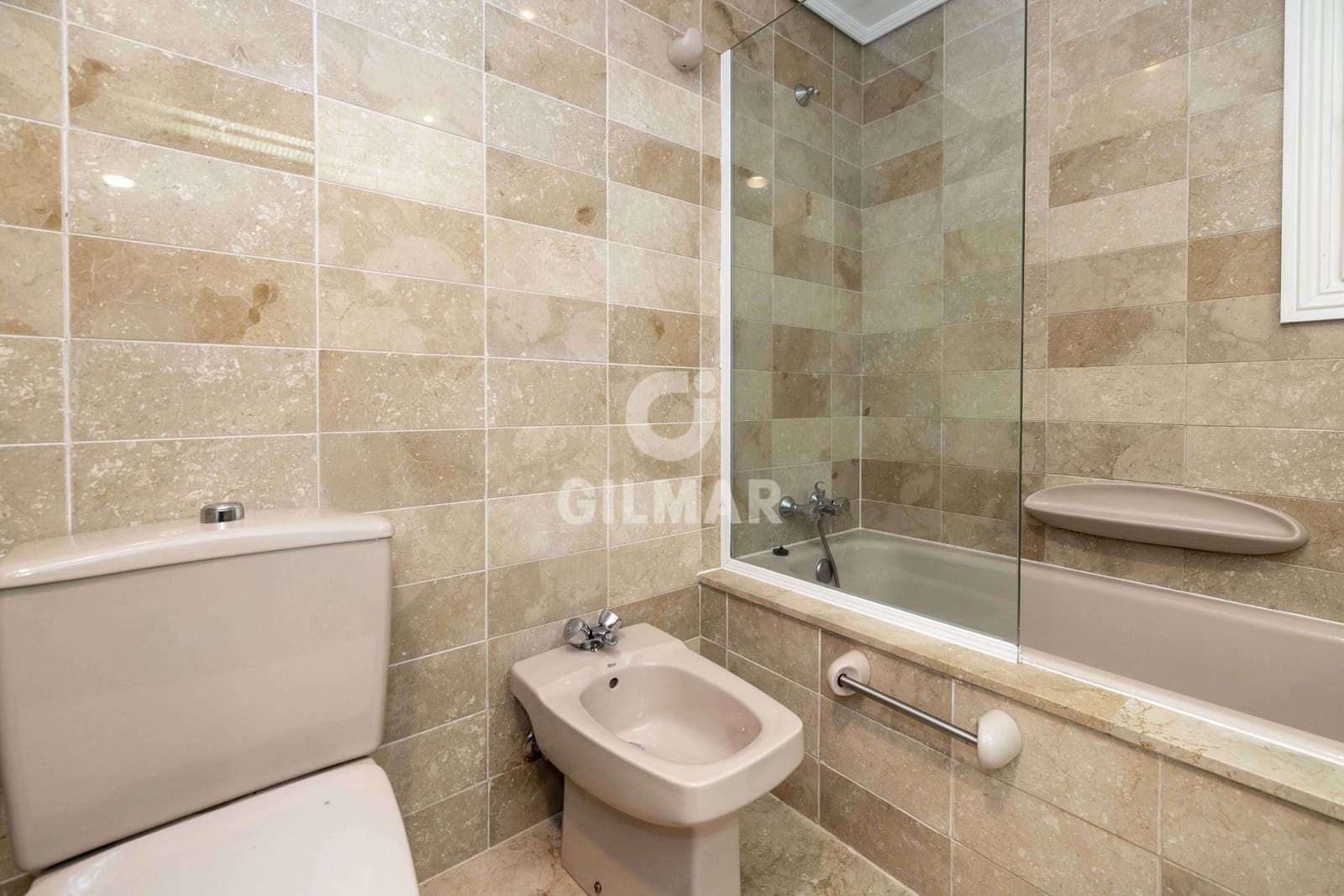 3 chambre Appartement à vendre à Elviria avec piscine garage - 900 000 € (Ref: 9575117)