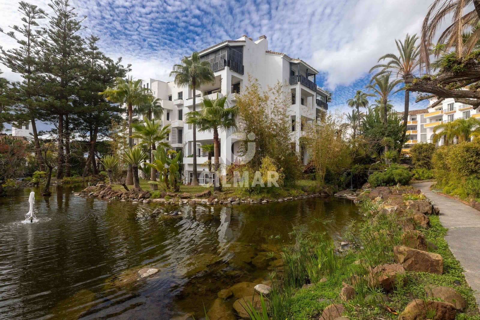 3 chambre Appartement à vendre à Elviria avec piscine garage - 900 000 € (Ref: 9575117)