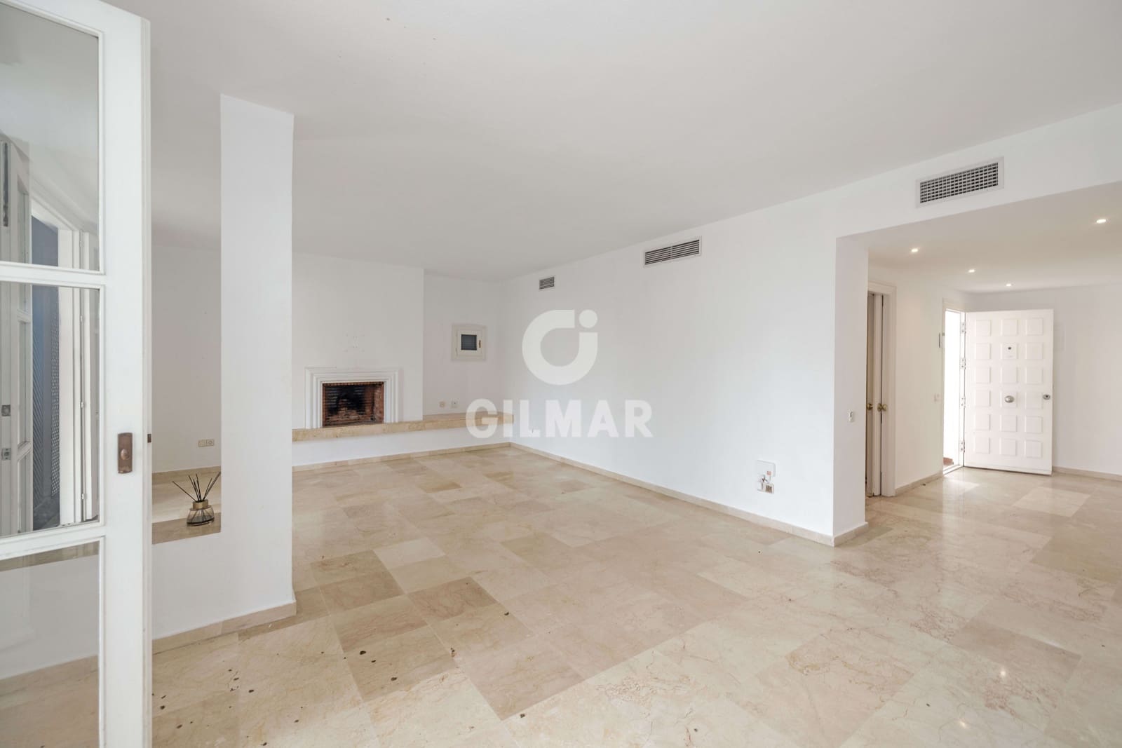 3 chambre Appartement à vendre à Elviria avec piscine garage - 900 000 € (Ref: 9575117)