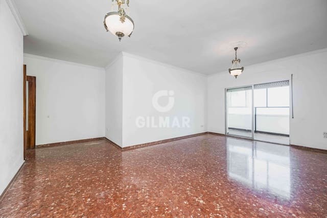 4 quarto Apartamento para venda em Cádis cidade com garagem - 690 000 € (Ref: 9581281)