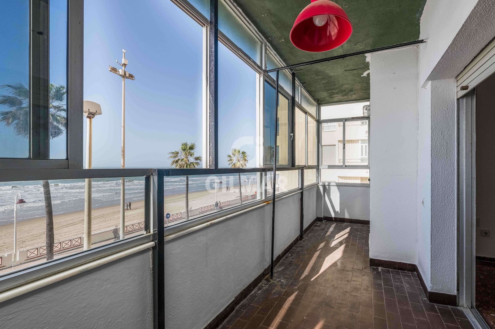 Piso de 4 habitaciones en Cádiz ciudad en venta con garaje - 690.000 € (Ref: 9581281)