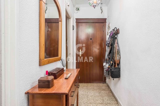 4 quarto Apartamento para venda em Cádis cidade com garagem - 690 000 € (Ref: 9581281)
