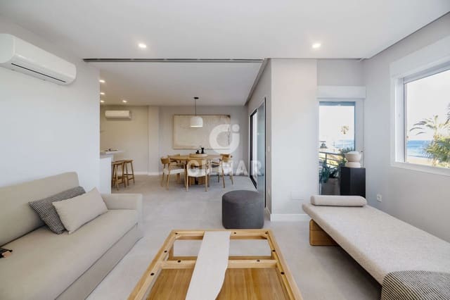 Piso de 2 habitaciones en Estepona en venta - 895.000 € (Ref: 9583185)