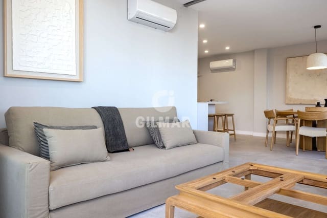 Piso de 2 habitaciones en Estepona en venta - 895.000 € (Ref: 9583185)