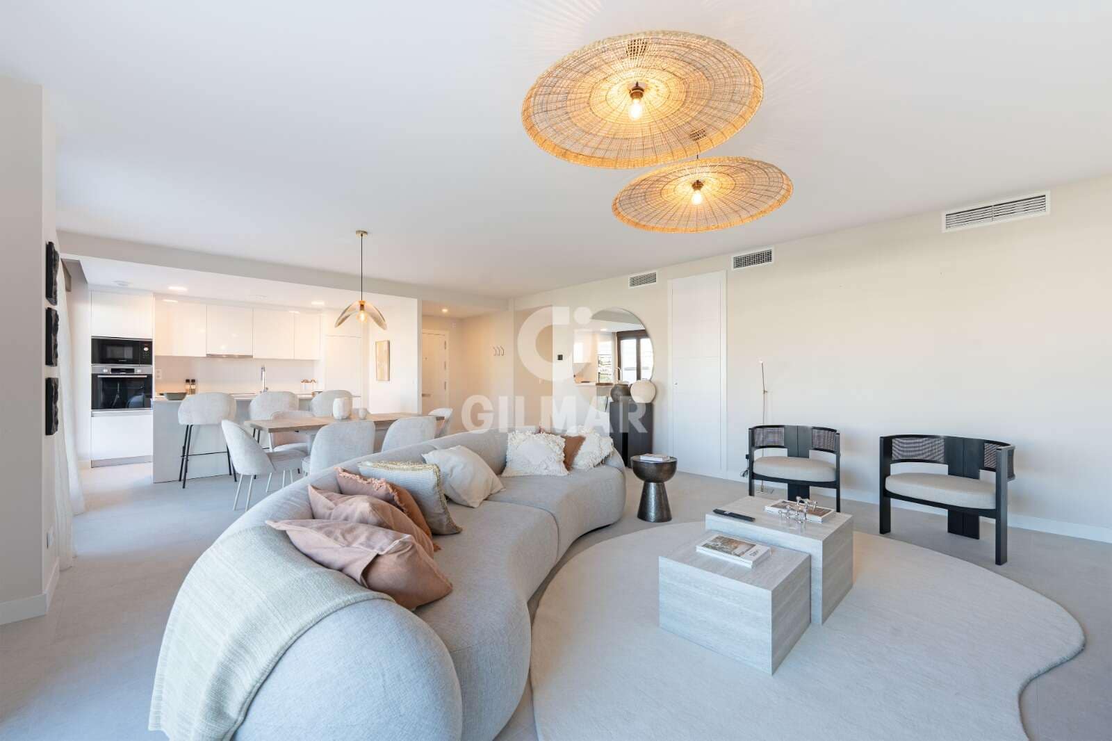 3 makuuhuone Kattohuoneisto myytävänä paikassa Estepona mukana uima-altaan 
autotalli - 975 000 € (Ref: 9583588)