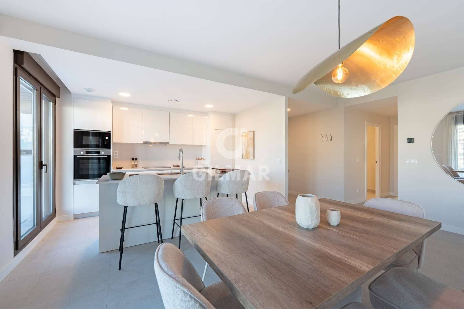 3 makuuhuone Kattohuoneisto myytävänä paikassa Estepona mukana uima-altaan 
autotalli - 975 000 € (Ref: 9583588)