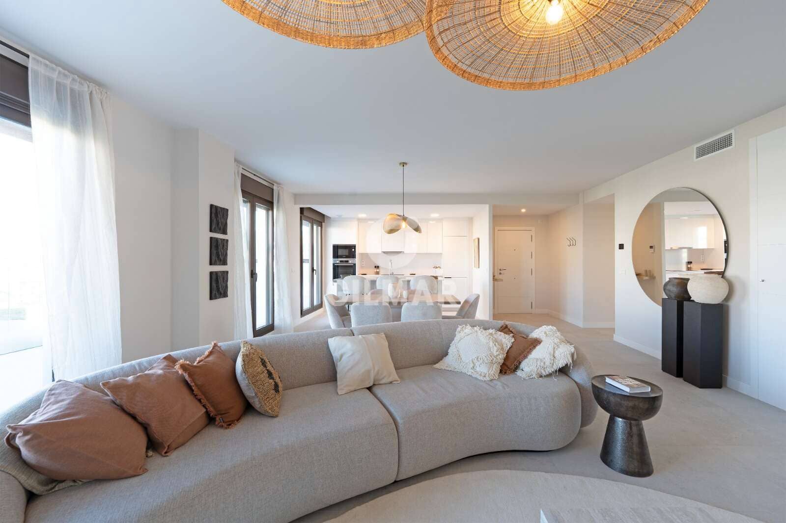 3 makuuhuone Kattohuoneisto myytävänä paikassa Estepona mukana uima-altaan 
autotalli - 975 000 € (Ref: 9583588)