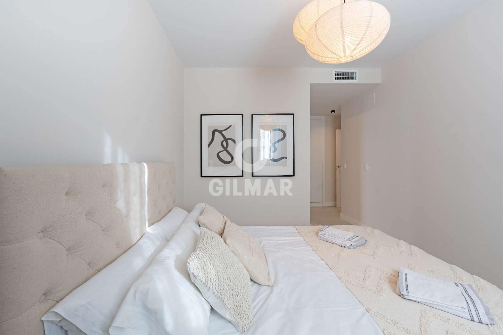 3 makuuhuone Kattohuoneisto myytävänä paikassa Estepona mukana uima-altaan 
autotalli - 975 000 € (Ref: 9583588)