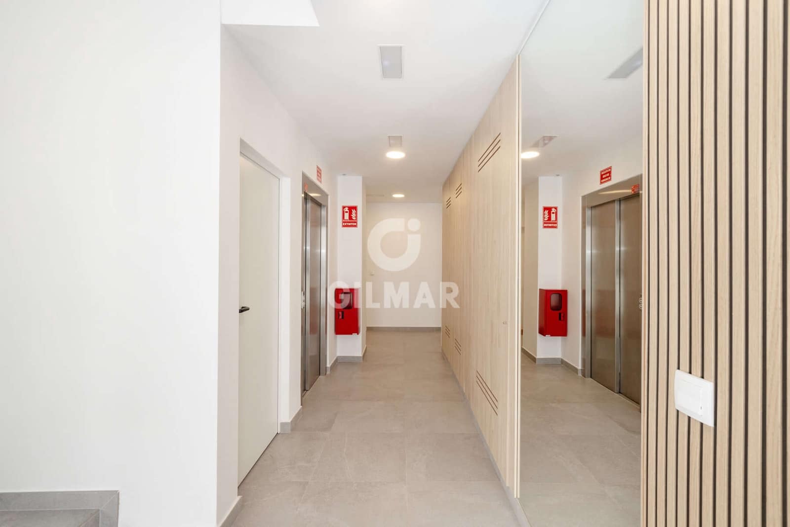 3 Zimmer Penthouse zu verkaufen in Estepona mit Pool Garage - 975.000 € (Ref: 9583588)